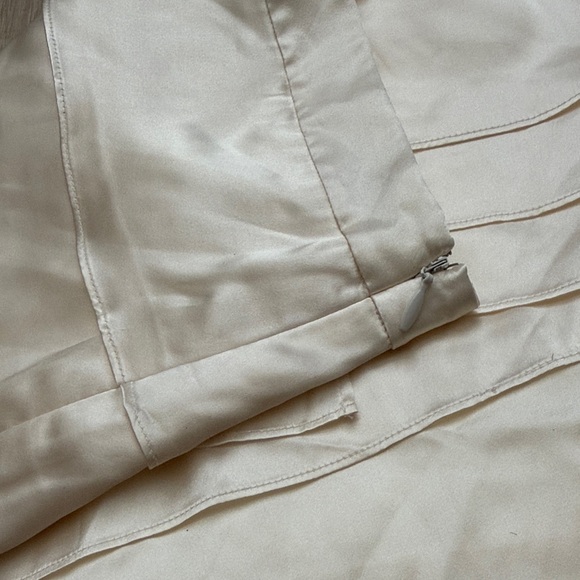 Ann Taylor Silk Tiered Cream Mini Skirt - Picture 8 of 8